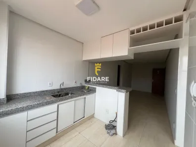 Apartamento com 2 Quartos para alugar, 65m² no Raul Lourenço, Montes Claros