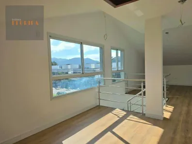 Casa com 3 Quartos à venda, 170m² no Campeche, Florianópolis