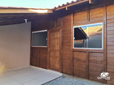 Casa com 2 Quartos para alugar, 56m² no Itacolomi, Balneário Piçarras