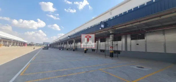 Galpão/Depósito/Armazém para alugar, 1425m² no Batistini, São Bernardo do Campo