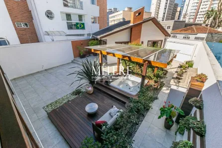 Sobrado com 4 Quartos à venda, 274m² no Água Verde, Curitiba