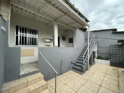 Casa com 2 Quartos para alugar, 150m² no Parque Xerém, Duque de Caxias