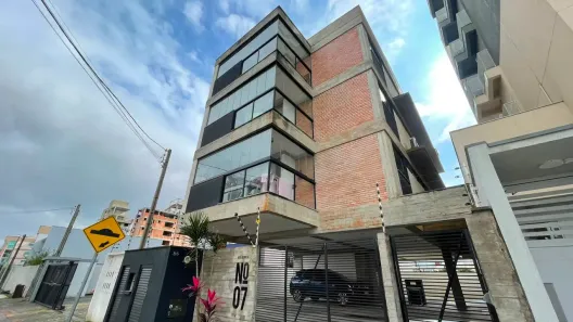 Apartamento com 2 Quartos para alugar, 75m² no Itacolomi, Balneário Piçarras