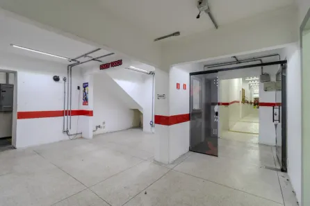 Prédio Comercial à venda, 1200m² no Vila Gertrudes, São Paulo