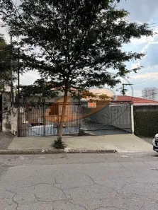 Casa com 2 Quartos para alugar, 200m² no Vila Gumercindo, São Paulo