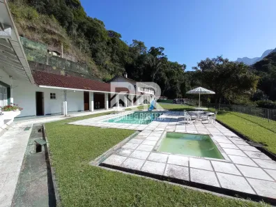 Casa de Condomínio com 4 Quartos à venda, 370m² no Carlos Guinle, Teresópolis
