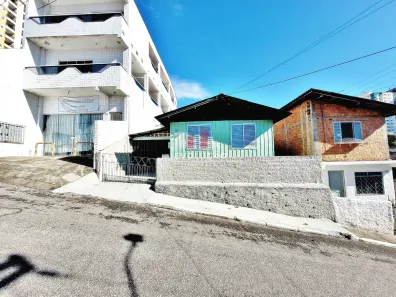 Casa com 3 Quartos para alugar, 106m² no Barreiros, São José