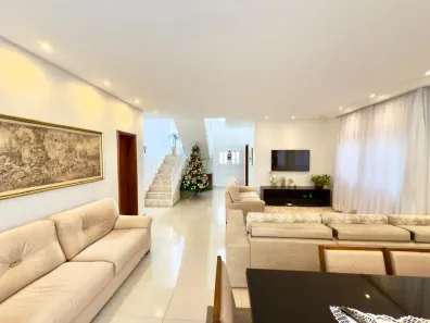 Casa de Condomínio com 3 Quartos à venda, 250m² no Suru, Santana de Parnaíba