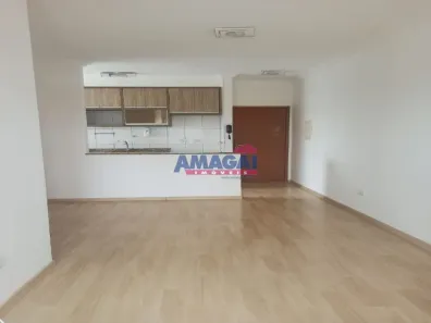 Apartamento com 3 Quartos para alugar, 79m² no Jardim Califórnia, Jacareí