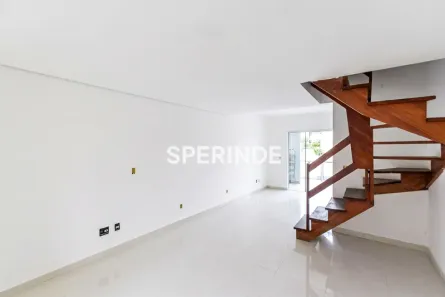 Casa com 3 Quartos para alugar, 150m² no Guarujá, Porto Alegre
