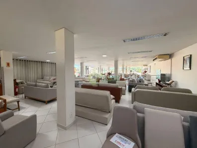 Prédio Comercial para alugar, 770m² no Atiradores, Joinville