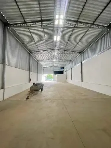 Galpão/Depósito/Armazém para alugar, 350m² no Nossa Senhora das Graças, Uberlândia