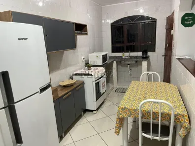 Casa com 2 Quartos para alugar, 60m² no Jardim Santo Amaro, Cambé