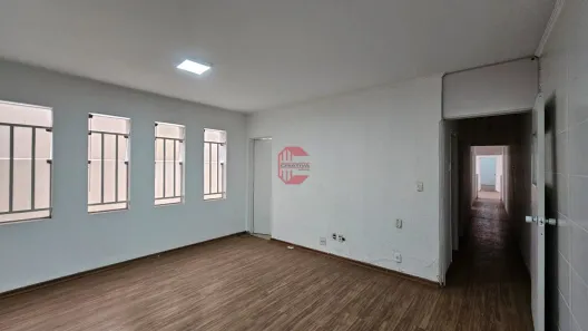 Casa com 4 Quartos para alugar, 249m² no Jardim Pitangueiras I, Jundiaí