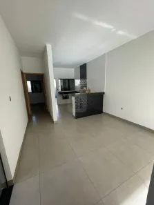 Casa com 3 Quartos à venda, 95m² no Novo Mundo, Uberlândia