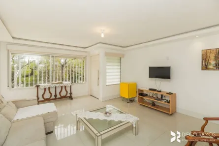 Casa com 3 Quartos à venda, 148m² no Chácara das Pedras, Porto Alegre