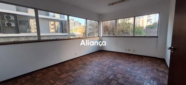 Sala Comercial para alugar, 35m² no Auxiliadora, Porto Alegre