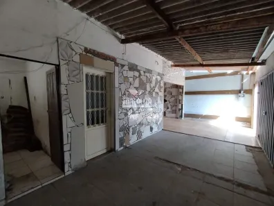 Casa com 2 Quartos à venda, 80m² no Conjunto Alfredo Freire, Uberaba