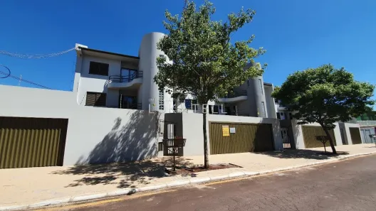 Apartamento com 3 Quartos para alugar, 106m² no Universitário, Cascavel