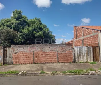 Lote/Terreno à venda, 330m² no Jardim Centenário, São Carlos