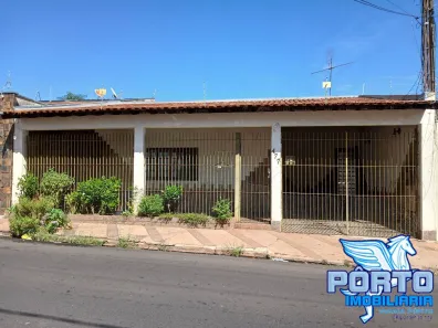 Casa com 3 Quartos para alugar, 242m² no Jardim Petrópolis, Bauru