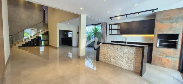 Casa com 4 Quartos à venda, 254m² no Jardim Sul, Uberlândia