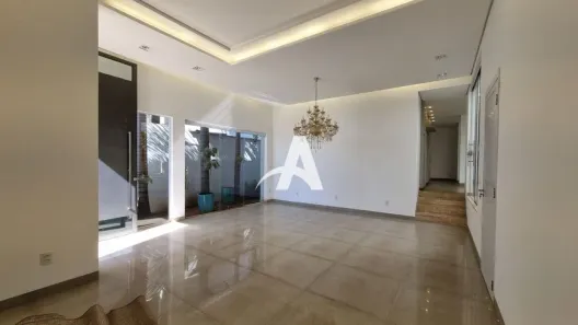 Casa de Condomínio com 4 Quartos para alugar, 210m² no Nova Uberlândia, Uberlândia