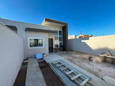 Casa com 2 Quartos à venda, 70m² no Extensão do Bosque, Rio das Ostras