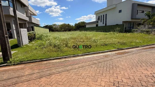 Lote/Terreno à venda, 496m² no Cidade Alpha, Eusébio