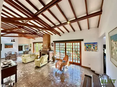 Casa de Condomínio com 5 Quartos à venda, 368m² no Jardim Ana Estela, Carapicuíba