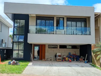 Casa de Condomínio com 5 Quartos à venda, 255m² no Esperança, Londrina