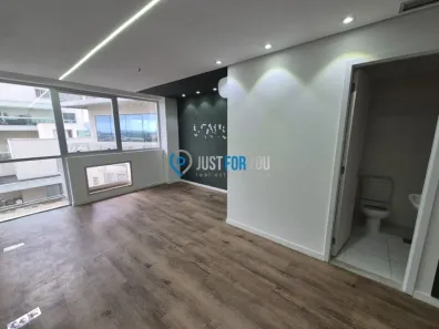 Sala Comercial para alugar, 23m² no Barra Olímpica, Rio de Janeiro