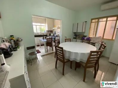 Casa com 4 Quartos à venda, 235m² no Vila Galvão, Jundiaí