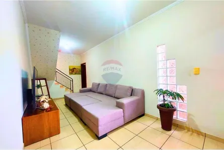 Sobrado com 3 Quartos à venda, 260m² no Vila Penha do Rio do Peixe, Itapira