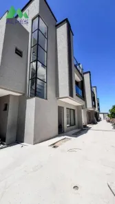 Sobrado com 3 Quartos à venda, 128m² no Capão Raso, Curitiba