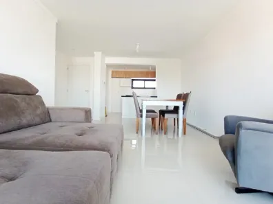 Apartamento com 2 Quartos para alugar, 70m² no Vila Ipiranga, Porto Alegre