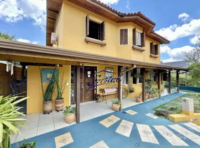 Casa de Condomínio com 3 Quartos à venda, 240m² no Jardim do Golf I, Jandira