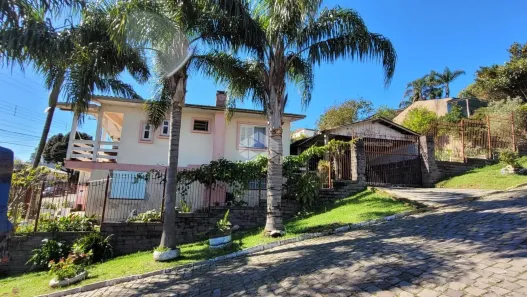 Casa com 3 Quartos à venda, 126m² no Primeiro de Maio, Farroupilha
