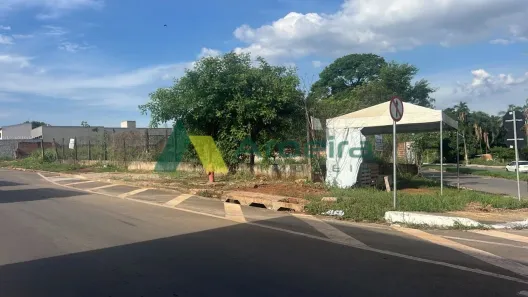 Lote/Terreno à venda, 760m² no Jardim Veneza, Aparecida de Goiânia