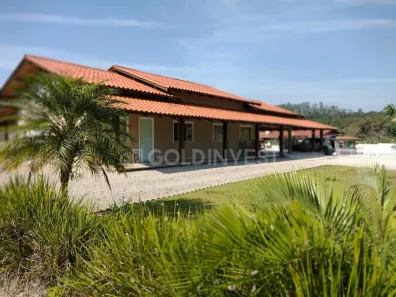 Fazenda/Sítio com 4 Quartos à venda, 280m² no Macucos, Gaspar
