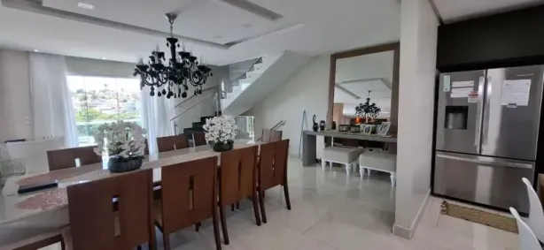 Sobrado com 5 Quartos à venda, 378m² no São Pedro, Juiz de Fora