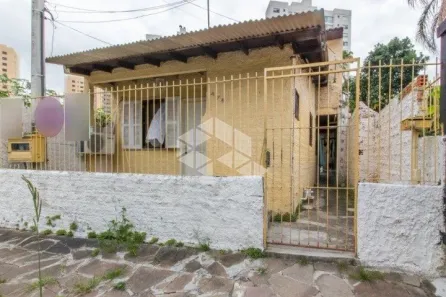 Casa com 3 Quartos à venda, 165m² no Vila Ipiranga, Porto Alegre