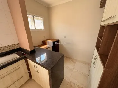 Sobrado com 3 Quartos para alugar, 108m² no Jardim Santa Maria, Jacareí