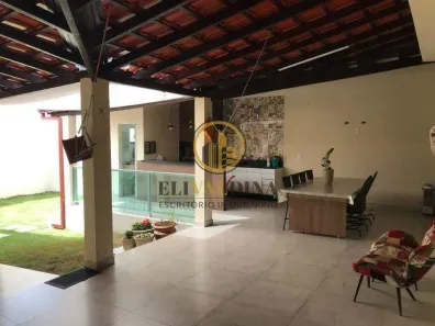 Casa com 3 Quartos à venda, 250m² no Sobradinho, Brasília
