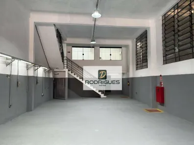 Galpão/Depósito/Armazém para alugar, 574m² no Canhema, Diadema