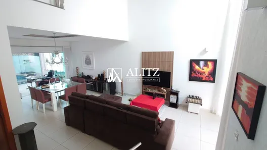 Casa de Condomínio com 3 Quartos à venda, 240m² no Loteamento Portal do Sol I, Goiânia