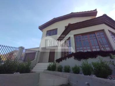 Sobrado com 3 Quartos à venda, 266m² no Estrela, Ponta Grossa