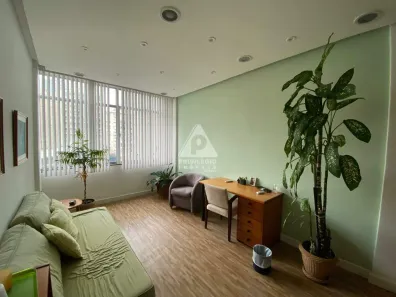 Sala Comercial à venda, 32m² no Catete, Rio de Janeiro