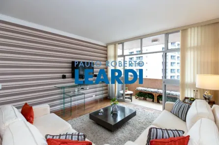 Apartamento com 3 Quartos à venda, 180m² no Itaim Bibi, São Paulo