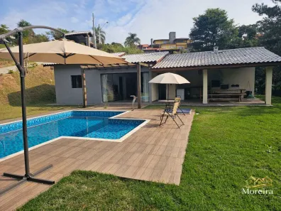 Fazenda/Sítio com 3 Quartos à venda, 1264m² no , Mairinque
